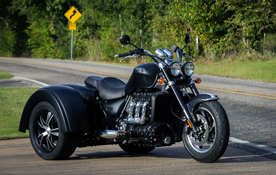 trike motorcycle with steering wheel